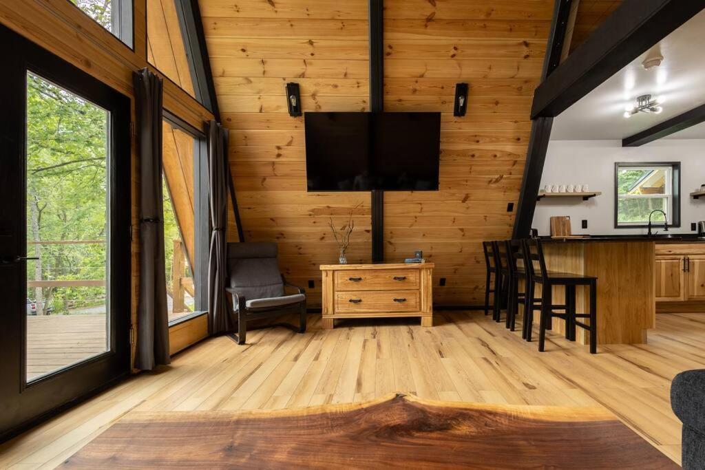 Valhalla Cabins Aframes With Hot Tubs & Sauna Cosby Exterior foto